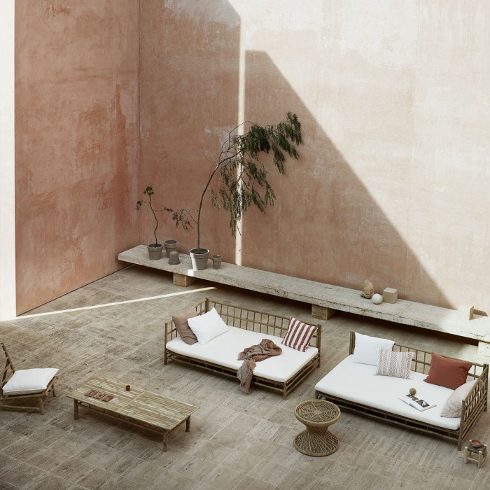 tinekhome_slow_bambedloungeright-left-white-bamtable170-bamslow55.jpg
