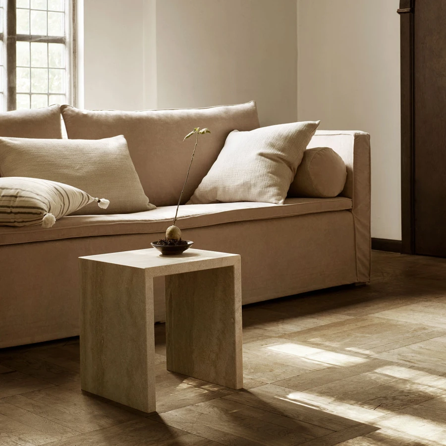 travertin-cube45_vivastripe50-metal_barbato25-sand_barbat60-sand_barbat75-sand_sofa-L.jpg