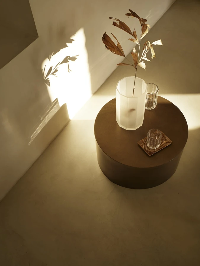 METDRUMO60-HONEY, PLISSE-VASE-WHITE, SLOWTRAY-CAMEL, PLISSE-S-CLEAR, PLISSE-L-CLEAR.jpg