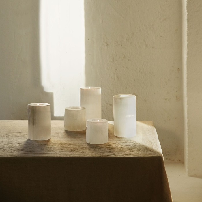 EVER_SLOWCANDLE-M_SLOWCANDLE-L_SLOWCANDLE-WHITE.jpg