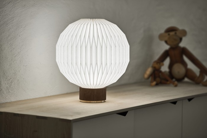 Model 375_medium_standard_smoked-oak.jpg