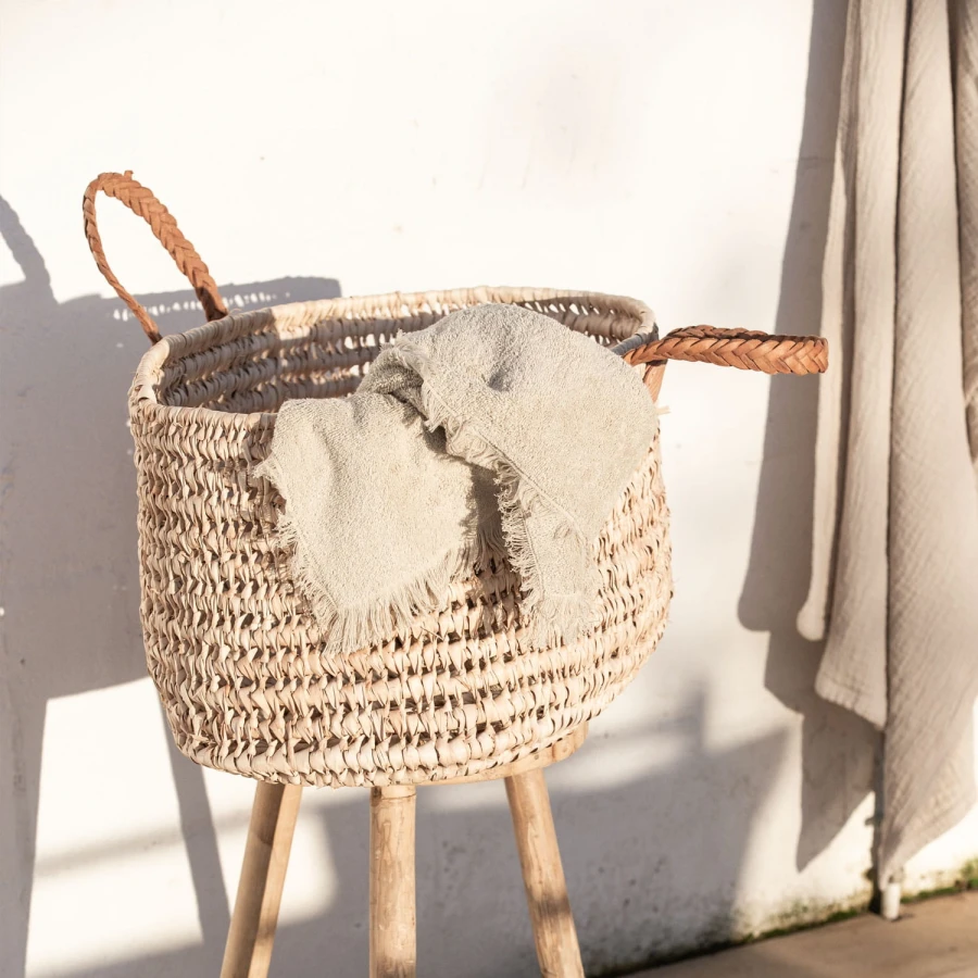 BAMSTOOLH50_BASSHOP-L_TOWELFRINGE80-SAND.jpg