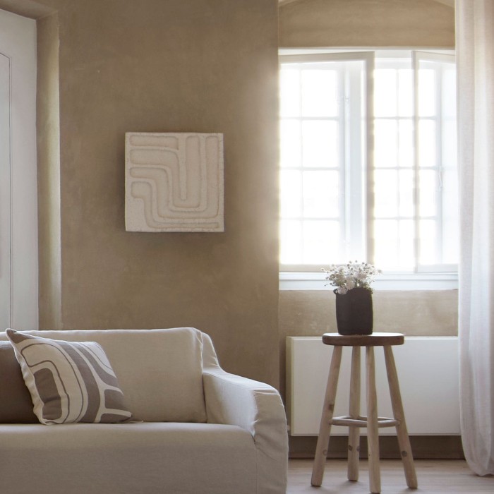 tinekhome_home_04_MACHE48-2-CREAM_JATISTOOL-NATURE_MAZE50X60-HAZEL.jpg