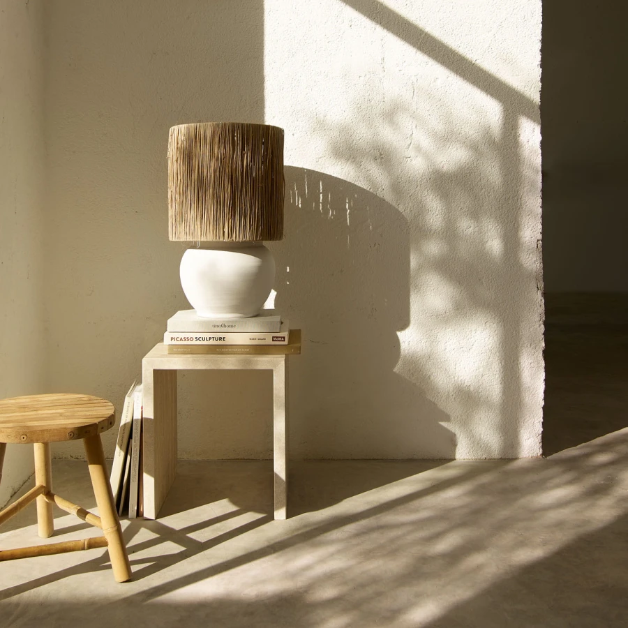 EVER_BAMSTOOLH35_CHUNKYCUBE-NATURE_LAMPCLAY-S-WHITE_SHADEBAST-M-NATURE.jpg