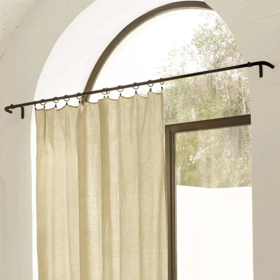 Curtain-black.jpg