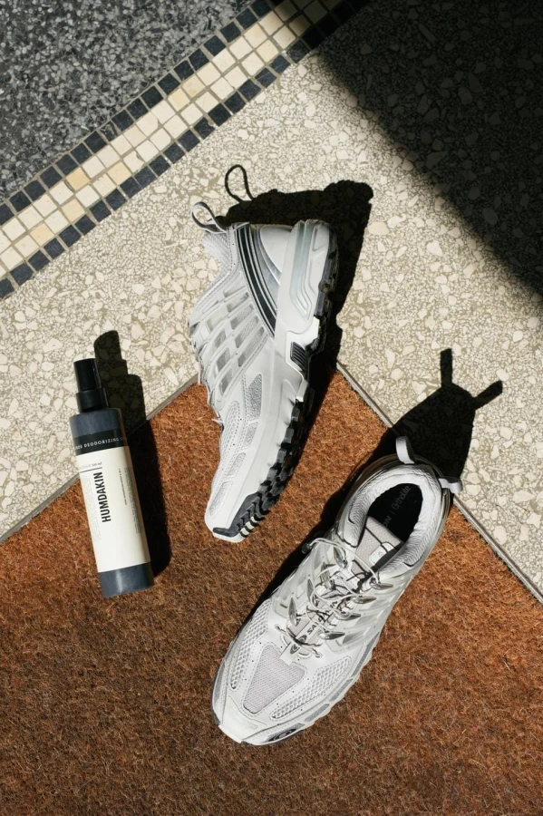 humdakin shoe deo 02.jpg