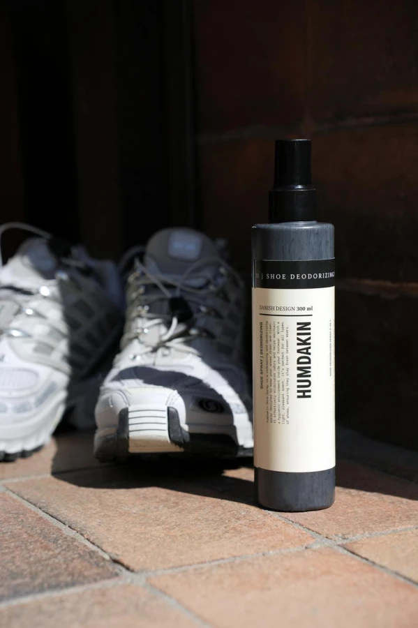 humdakin shoe deo 03.jpg