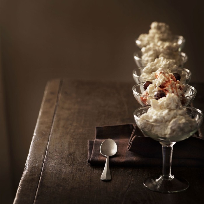 tinekhome_wintergallery_GLcoup-line_GLcoup-caro_chefnapkin4z-brown.jpg
