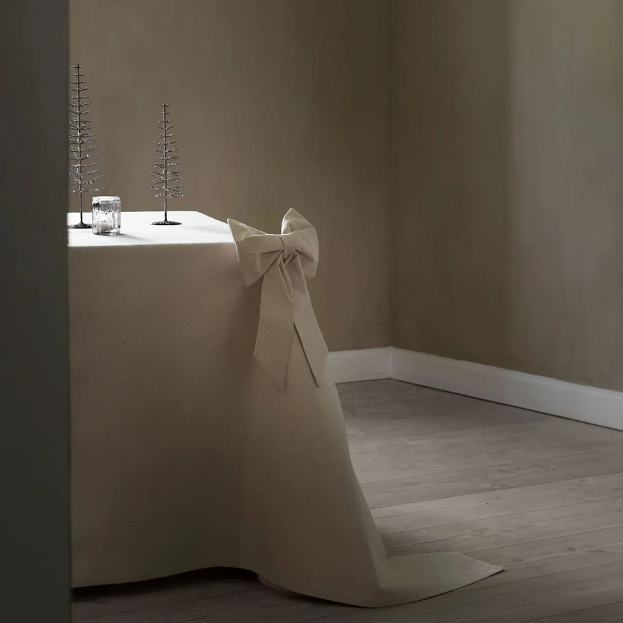 tinekhome_wintergallery_Cheftablecloth-creame_Bow-xmas-L-cream_Dustpinetree-M.jpg