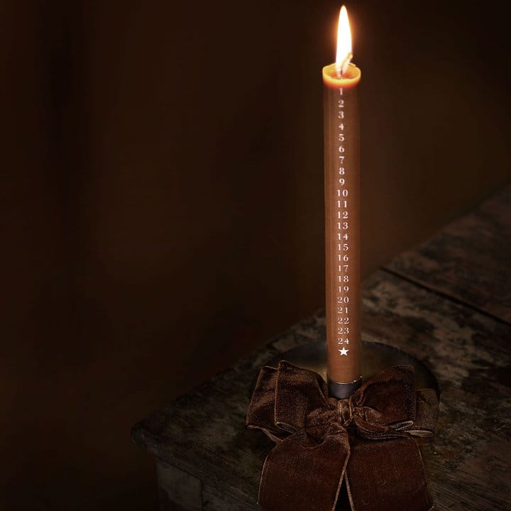 tinekhome_wintergallery_candlelight-xmas-hazel_twistcandle_velbow-s-mocca.jpg__720x720_q85_crop_subsampling-2_upscale.jpg