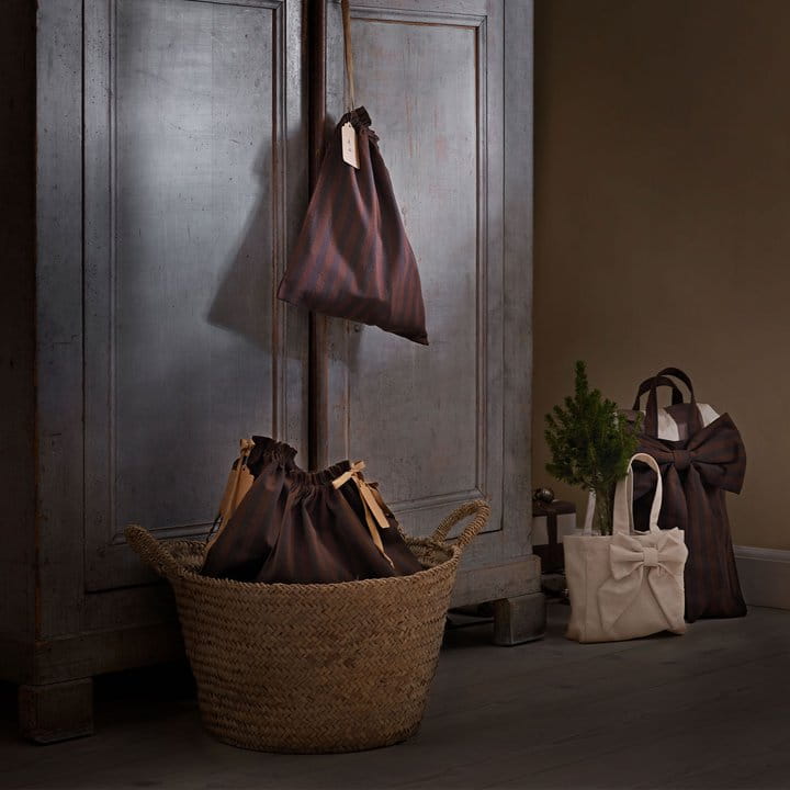 tinekhome_wintergallery_bowminibag-creame_bowgiftbag-brown_adventbag4z-brown_basketwood.jpg__720x720_q85_crop_subsampling-2_upscale.jpg