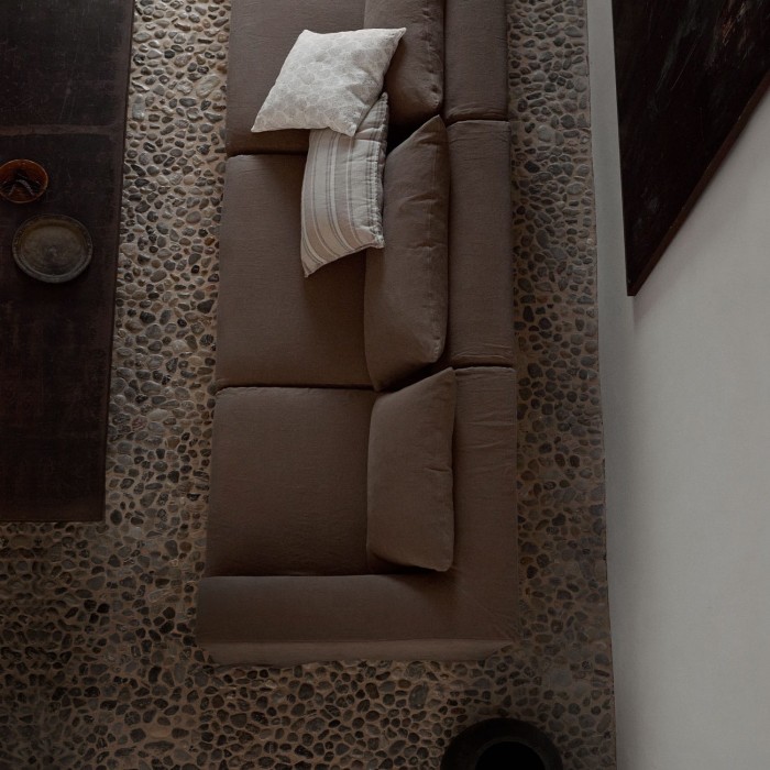SEEN_modulecorner-left-lipa-taupe_module-lipa-taupe_lico40x70-sand_indi50-mocca.jpg