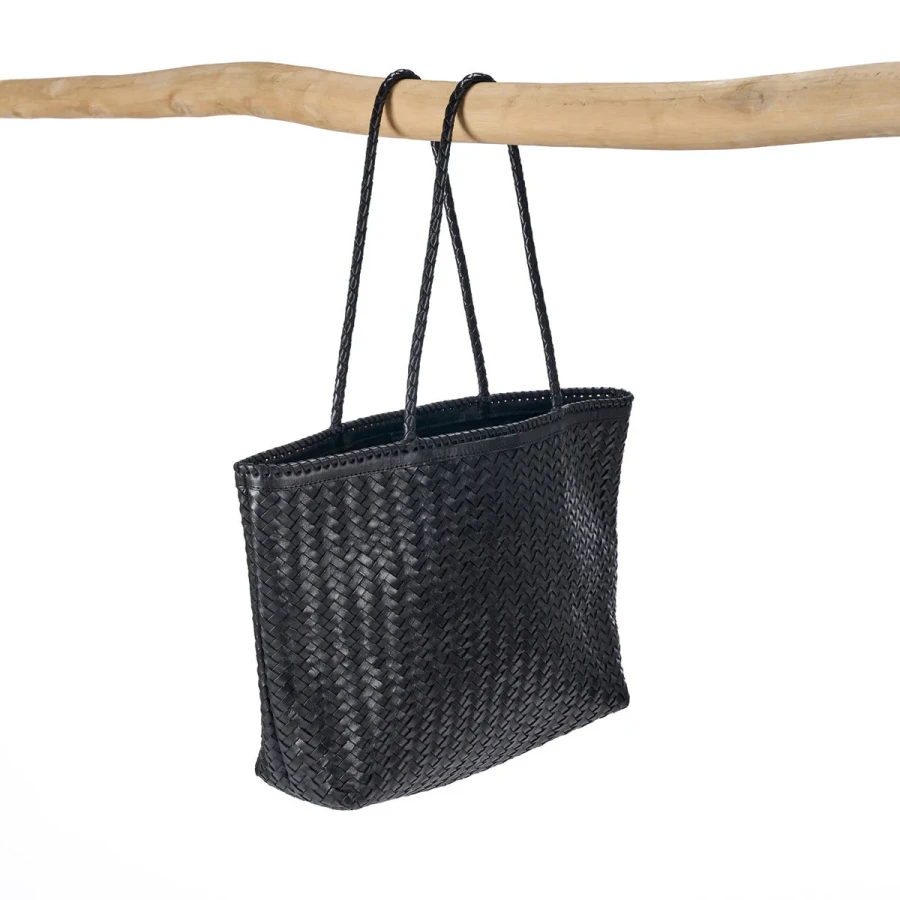 0024324_the-execu-shopper-black.webp
