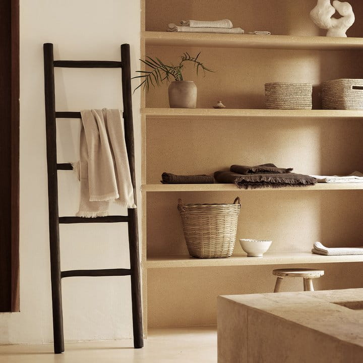 seen_jatiladder-moccaa_frilltowel100-sand_basmarket-m_date-basket2z.jpg__720x720_q85_crop_subsampling-2_upscale.jpg