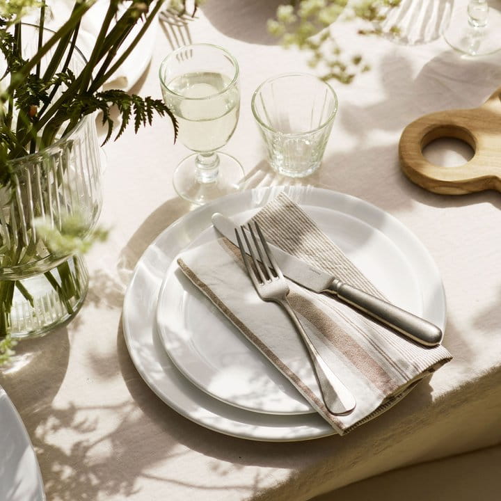 tinekhome_summer_liconapkin-white_cutfork-cutknife-mat_pureplateo27-white_pureplateo22-white_gltea_glwhite.jpg__720x720_q85_crop_subsampling-2_upscale.jpg