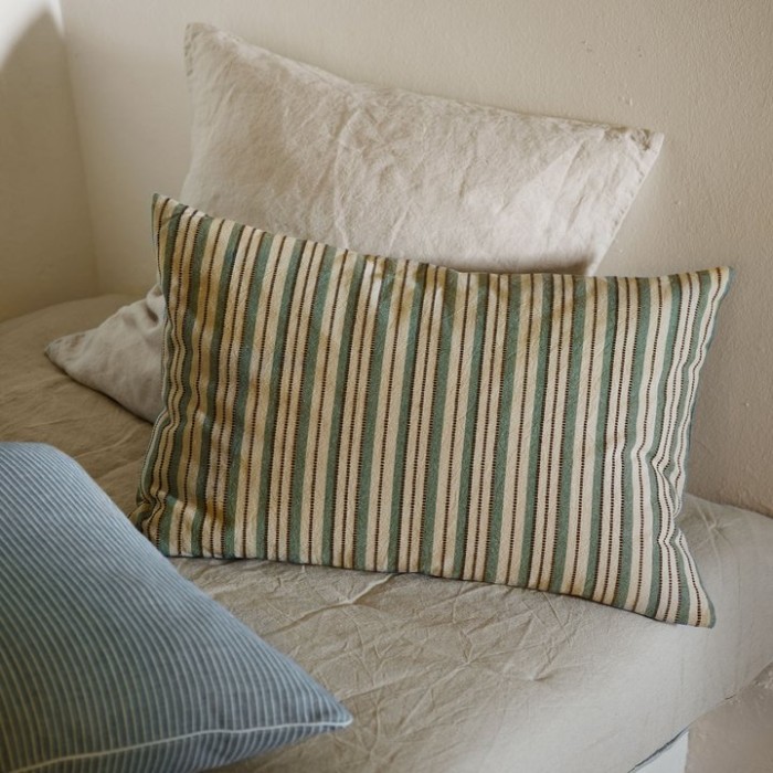 seen_ribb40-denim_lida75-bone_lida55-bone_maru40-sage.jpg__720x720_q85_crop_subsampling-2_upscale.jpg