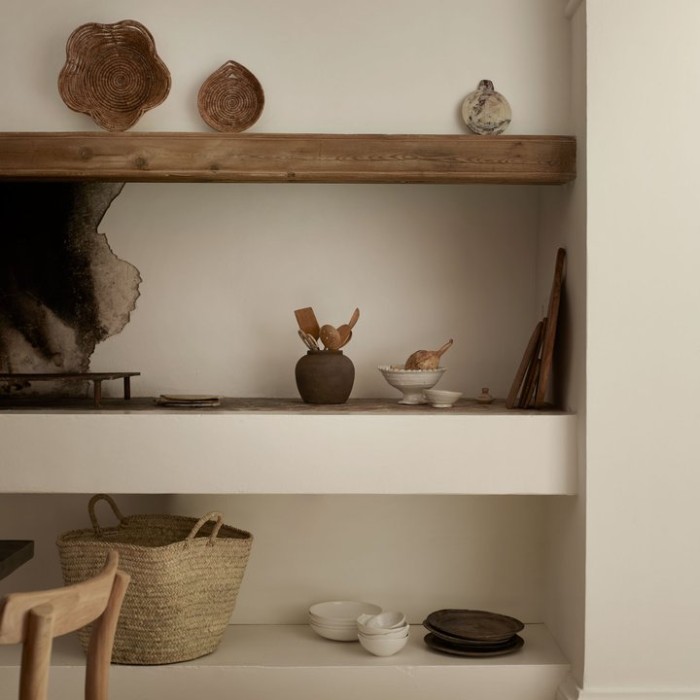 seen_myra-flower-low_myra-basketleaf_wall-deco-nature_basketwood_jarvase-s-smoke_rocobowlo20_rocobowlo12_pot-antik-tray.jpg__720x720_q85_crop_subsampling-2_upscale.jpg