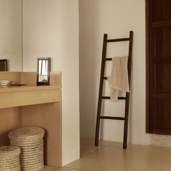 seen_jatiladder-mocca_frilltowel100sand_baslid2z.jpg__720x720_q95_crop_subsampling-2_upscale.jpg