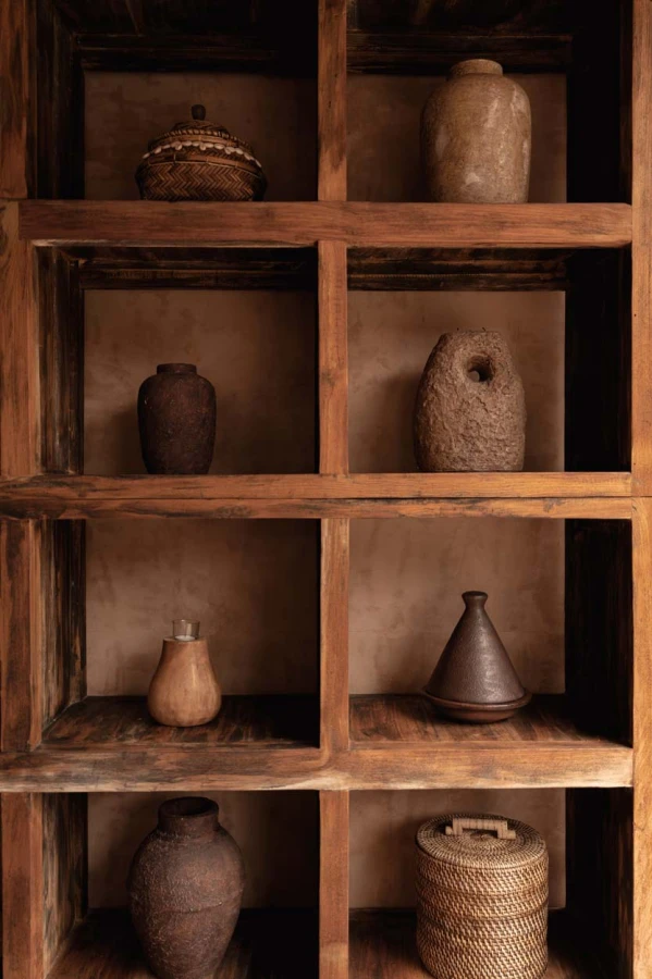 6-the-terra-totem-candle-holder-brown.jpg
