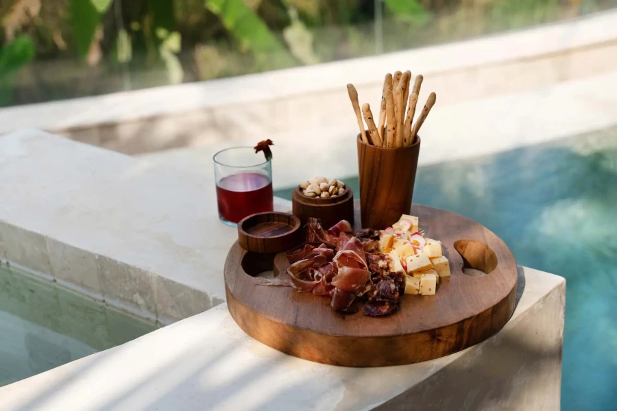 3-the-teak-root-tray-natural-l.jpg