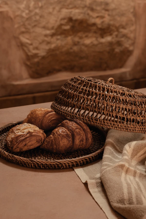 8-the-rattan-food-cover-natural-brown-m.jpg
