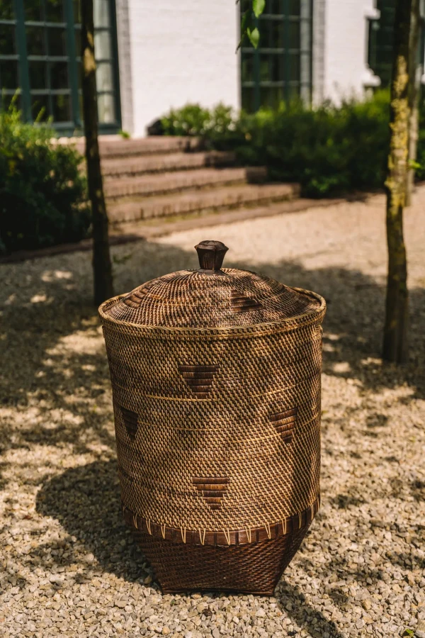 6-the-colonial-laundry-basket-natural-brown-xl.jpg
