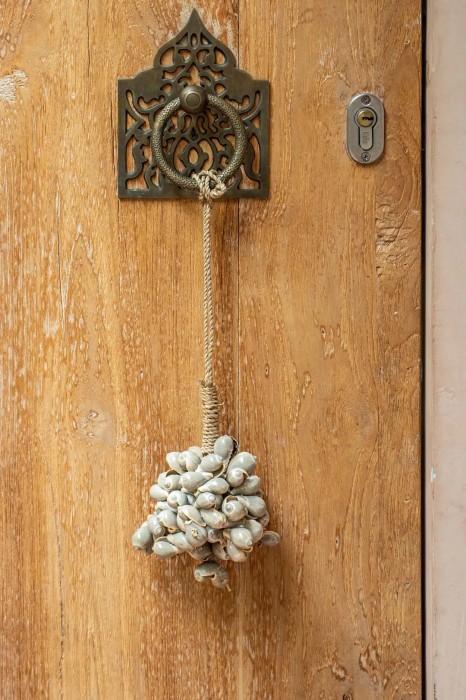 0-the-grey-shell-tassel.jpg